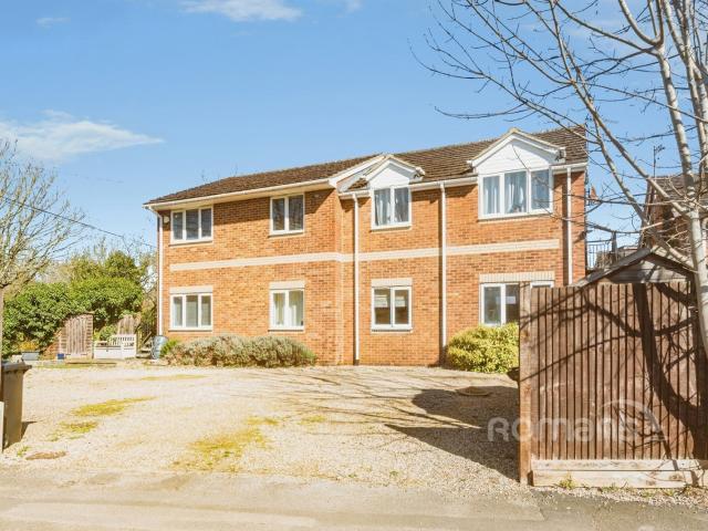 Flat for rent in Sulham, West Berkshire