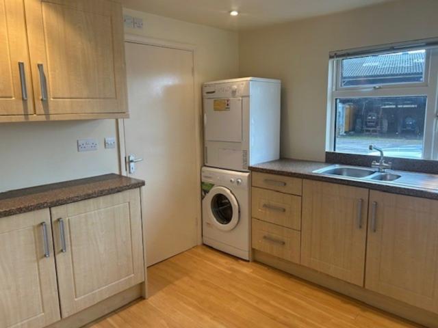 Flat for rent in Horsham, West Sussex