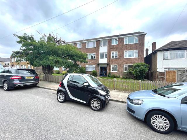 Flat for rent in New Barnet, Greater London