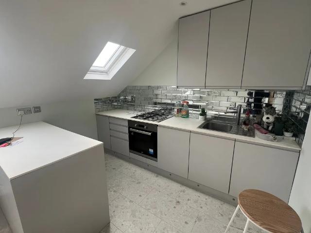 Flat for rent in West Marina, Guestling Green