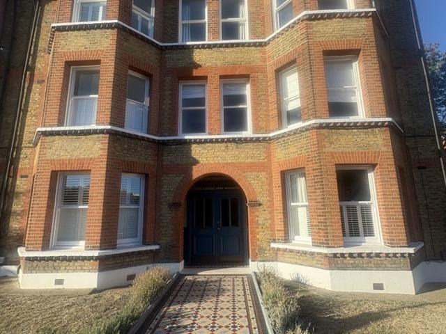 Flat for rent in London Borough of Wandsworth, Greater London