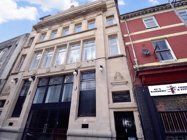Flat for rent in Stow Hill, Wales