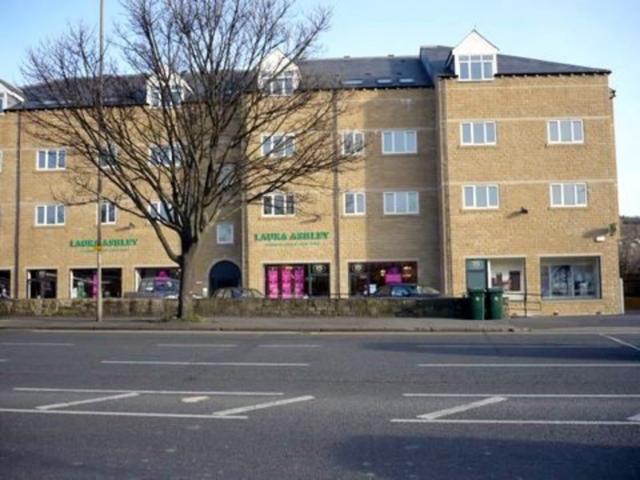 Flat for rent in Baildon, West Yorkshire