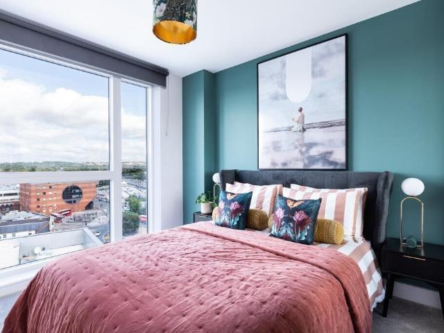 Flat for rent in Red Hill, Surrey