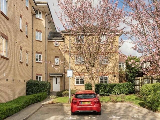 Flat for rent in South Woodford, Greater London