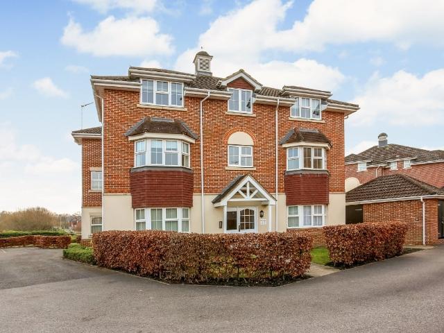 Flat for rent in Hart, Elvetham Heath