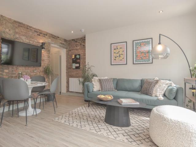Flat for rent in London Borough of Lewisham, Greater London