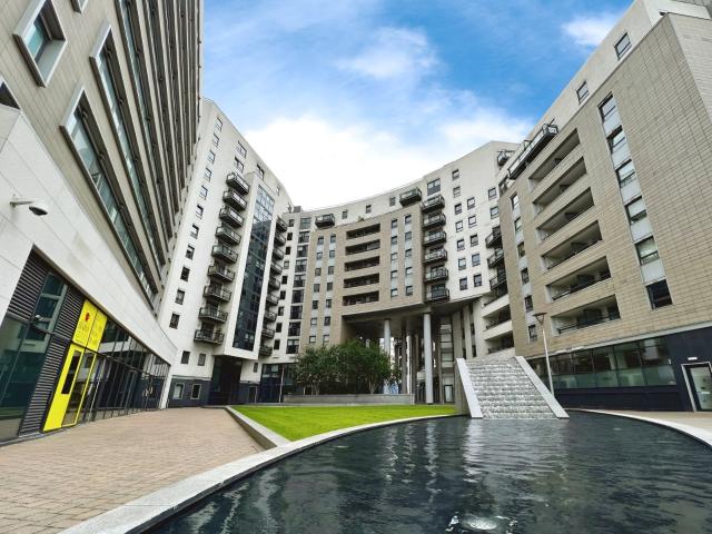 Flat for rent in Richmond Hill, West Yorkshire