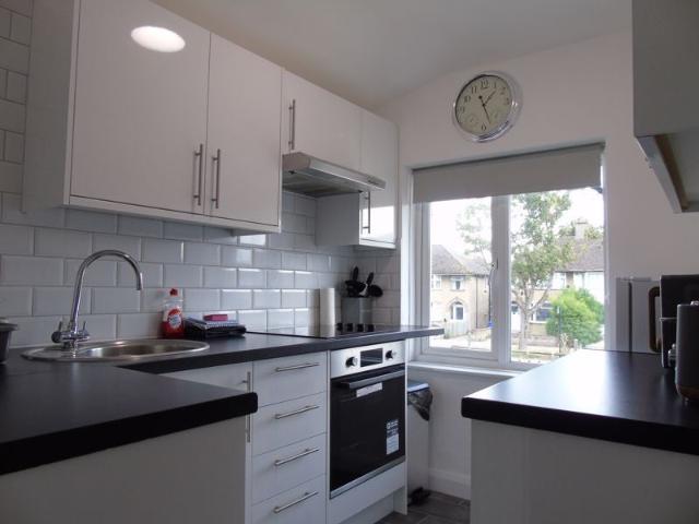 Flat for rent in New Marston, The Slade