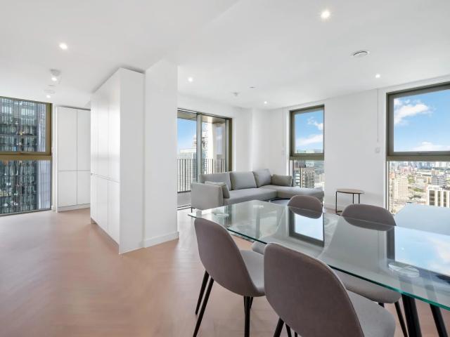 Flat for rent in Isle Of Dogs, Greater London