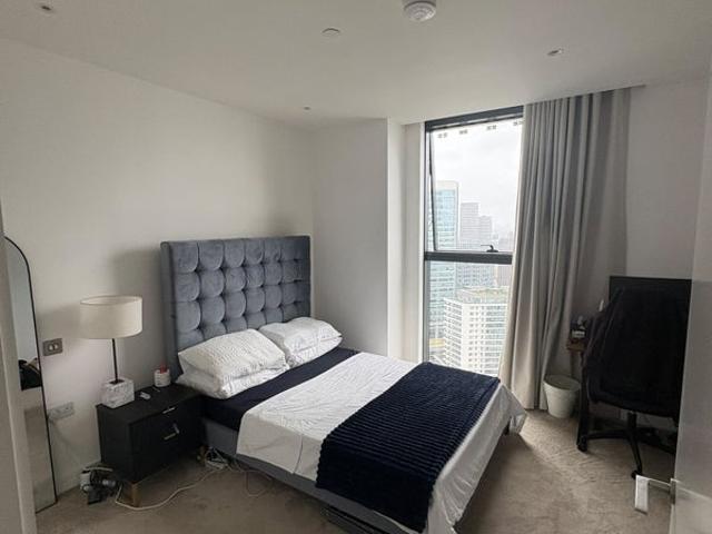 Flat for rent in Isle Of Dogs, Greater London