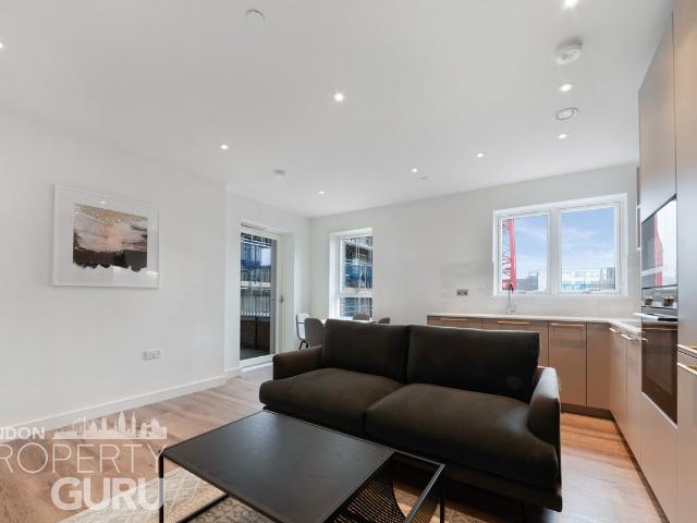 Flat for rent in Alexandra Gate, Greater London