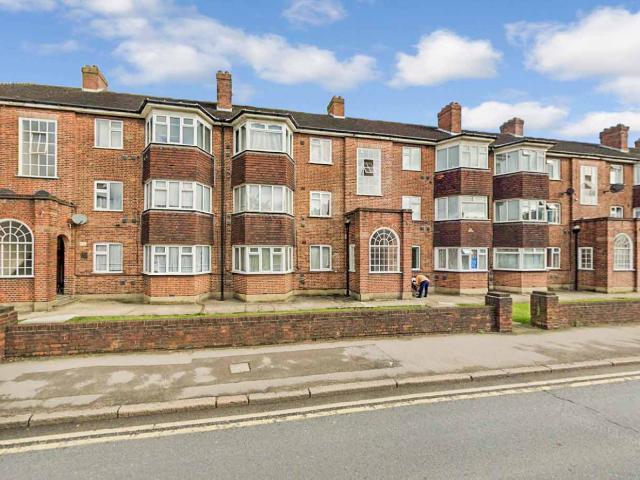 Apartment for rent in Wealdstone, Greater London