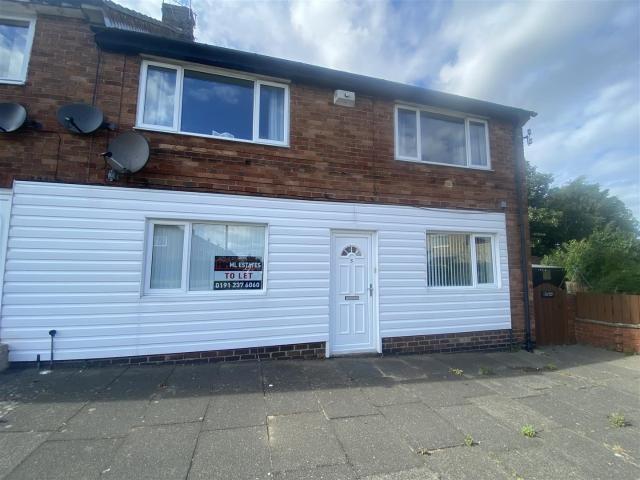 Flat for rent in Shiremoor, Isle Of Man