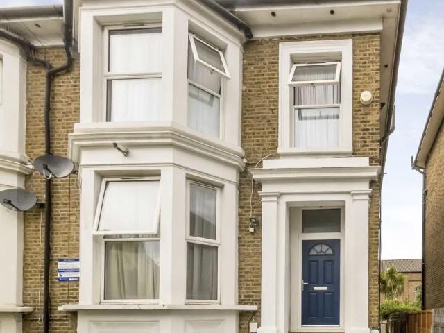 Apartment for rent in West Ealing, Greater London