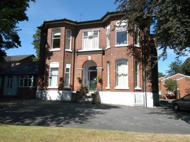 Flat for rent in Cheadle, Greater Manchester