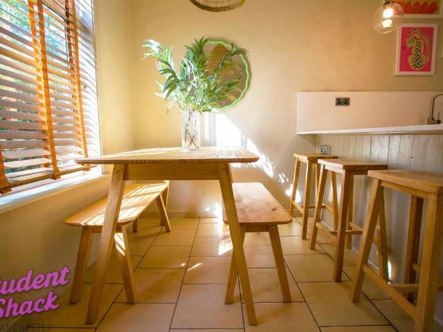 House for rent in Georgia, Greater Manchester