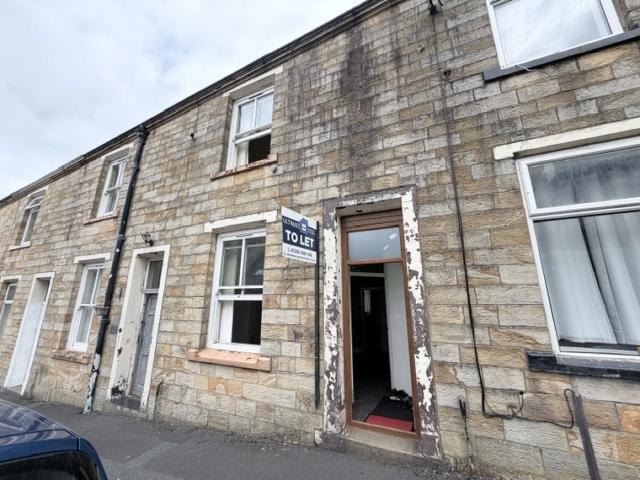 Flat for rent in Nelson, Higherford