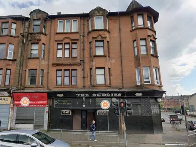 Flat for rent in Castlehead, Glenburn