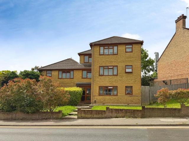Flat for rent in Barnehurst, Greater London
