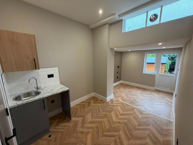 Flat for rent in London Borough of Islington, Greater London