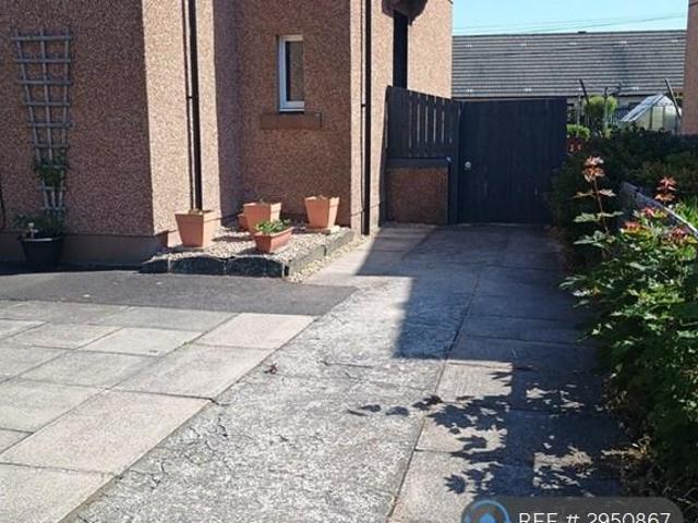 Flat for rent in Irvine, Scotland