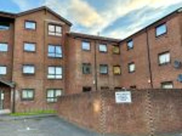 Flat for rent in Shortroods, Glenburn