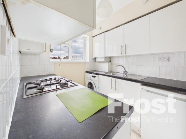Flat for rent in Slough