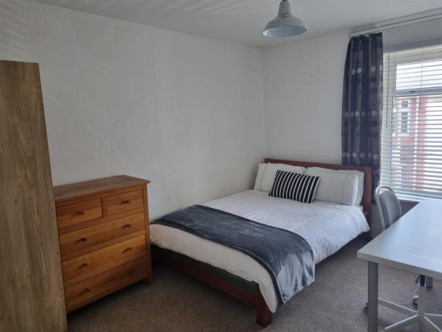 Flat for rent in Hawthorn, Pontypridd