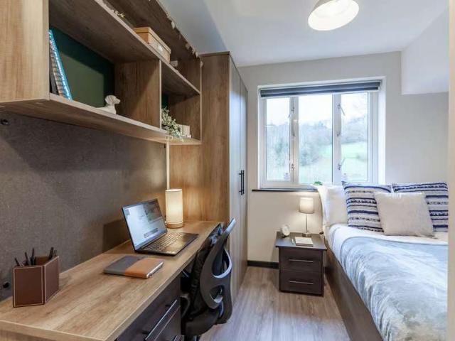 Flat for rent in Woodhouse, West Yorkshire