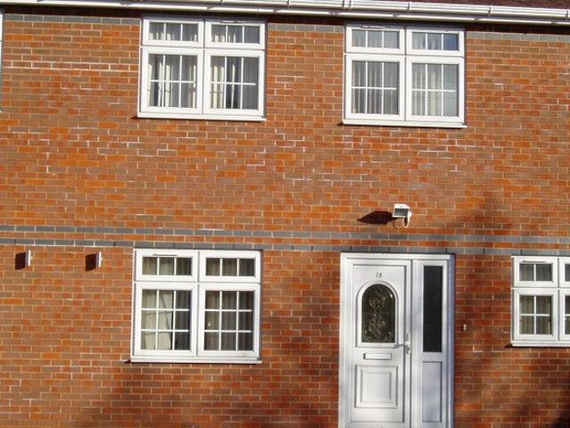 Flat for rent in London Borough of Ealing, Greater London