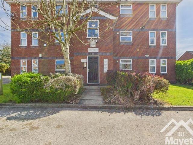 Flat for rent in Queen's Park, Blackburn