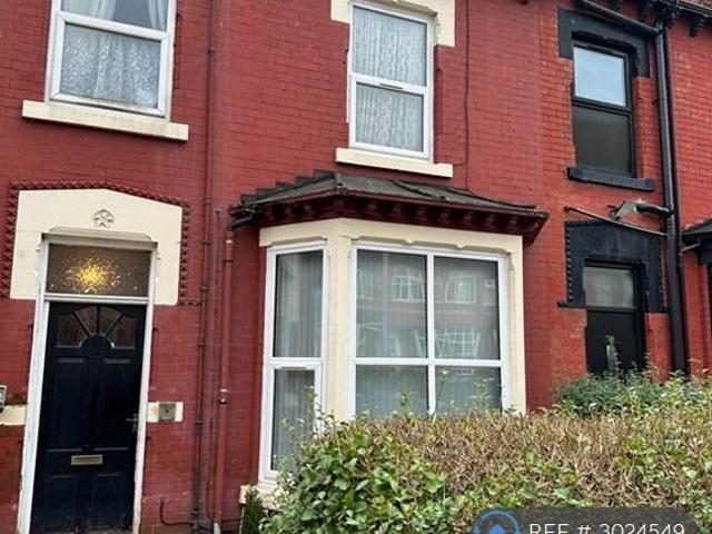 Flat for rent in Chapeltown, West Yorkshire