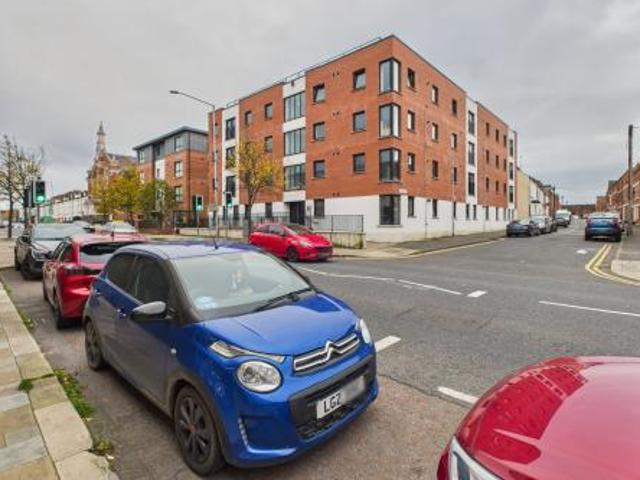 Flat for rent in Dundonald, Northern Ireland