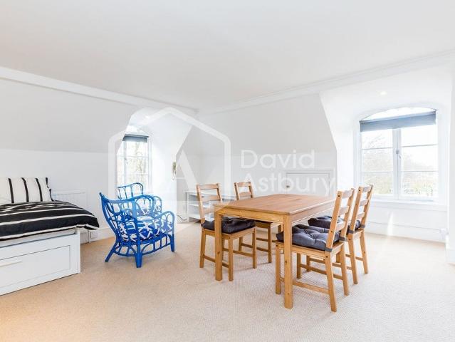 Flat for rent in London Borough of Haringey, Greater London