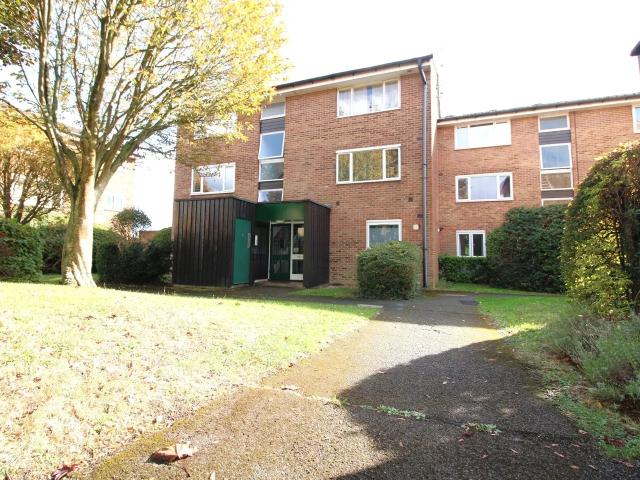 Flat for rent in Selsdon, Greater London