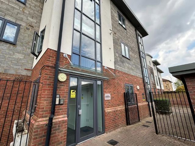Flat for rent in Grange Farm, Shenley Church End