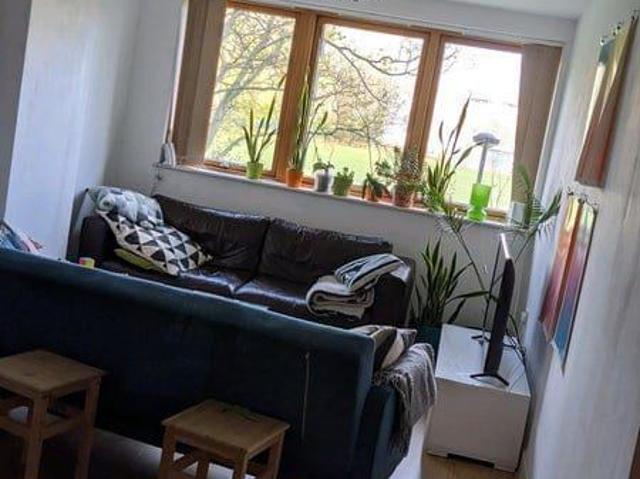 Flat for rent in London Borough of Tower Hamlets, Greater London