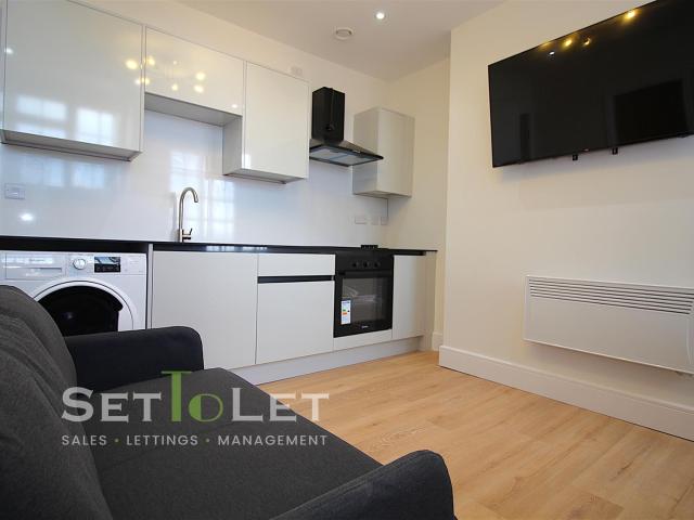 Flat for rent in Highfields, Leicester