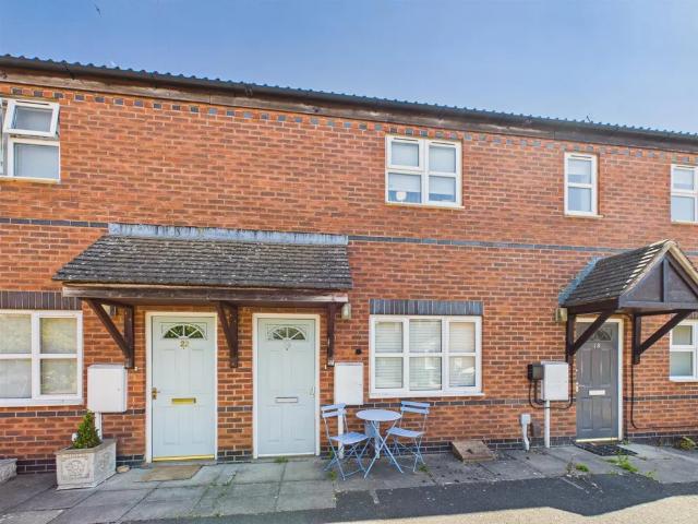 Flat for rent in Stanford On Avon, Leicestershire