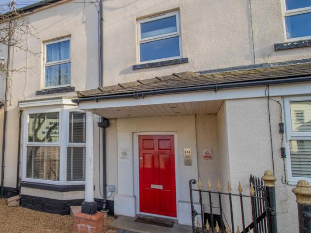 Flat for rent in Oughtrington, Warrington