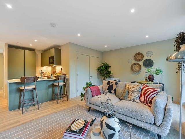 Flat for rent in Birch Green, Lower Halliford