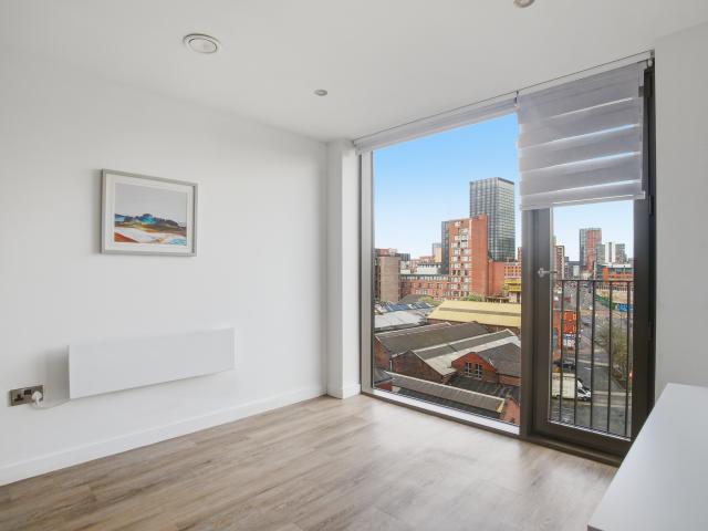 Flat for rent in City Centre, Georgia