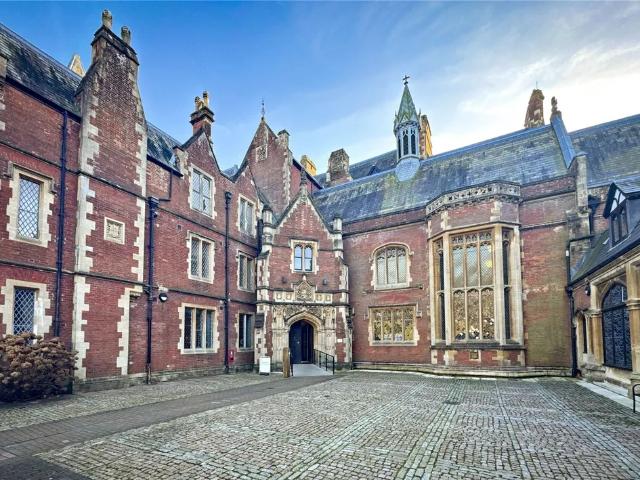 Flat for rent in Cross In Hand, East Sussex