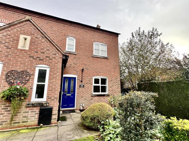 Flat for rent in Oultoncross, Stafford