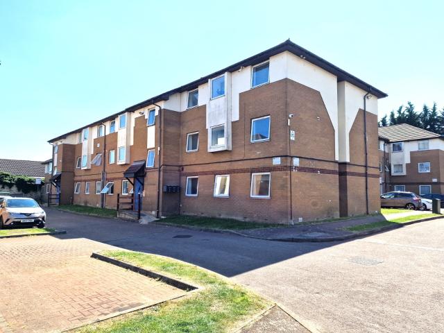 Flat for rent in Spring Park, Luton