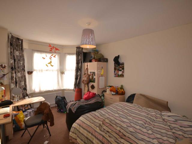 Flat for rent in Whitley, Reading
