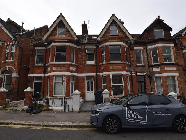 Flat for rent in West Hill, Guestling Green