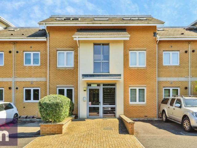 Flat for rent in Benhall, Golden Valley