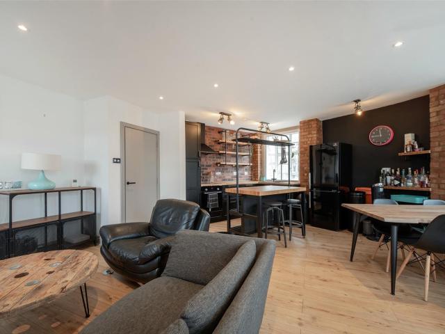 Flat for rent in Streatham, Greater London